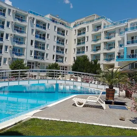 елегантно студио в18 в комплекс одисей, несебър * ブルガス