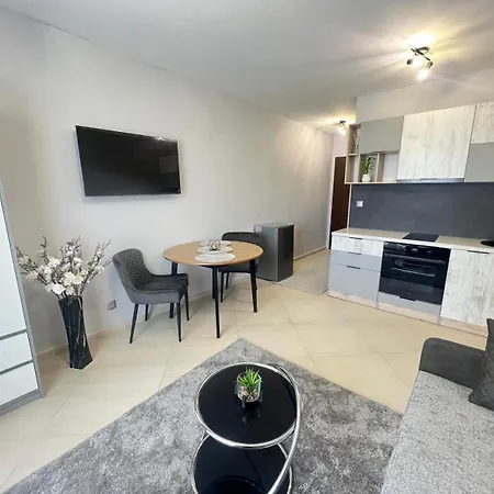Apartamento елегантно студио в18 в комплекс одисей,